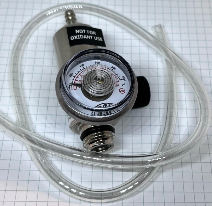 ventil redukční ke kalibrační lahvi R290/minireduktor tlaku 0,3l/min. k etalonu 37100322